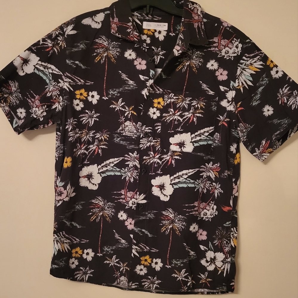 Nwot Zara floral shirt